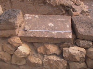 aut_02841 Ancient Oman Fortress stone measures Babylonian cubit